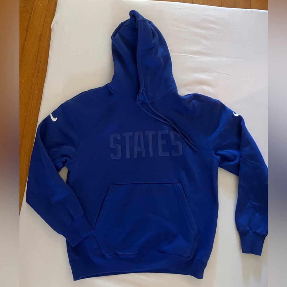 Nike Men’s Soccer States Hoodie New w/o tags size Small